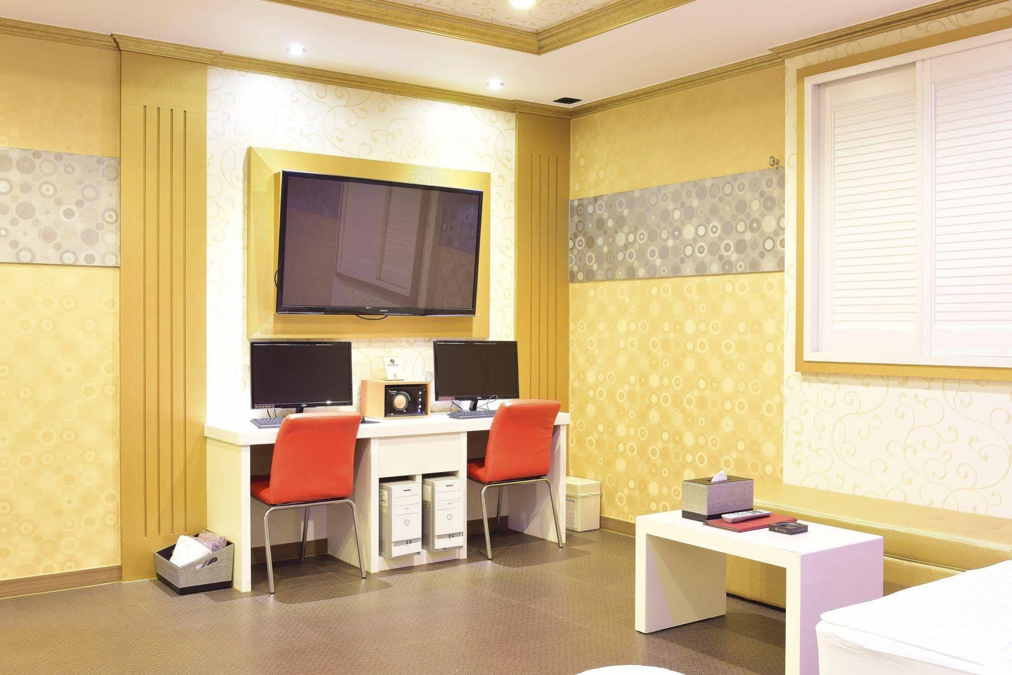 Vovtel Busan Exterior foto